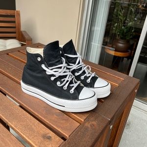 Converse Canvas Platform Chuck Taylor All Star